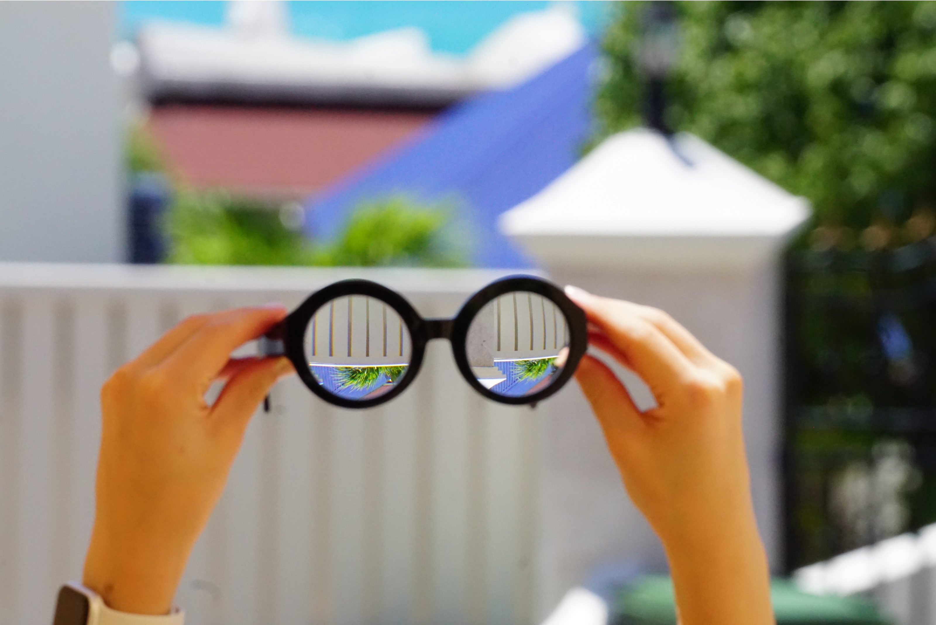 Round circle top glasses