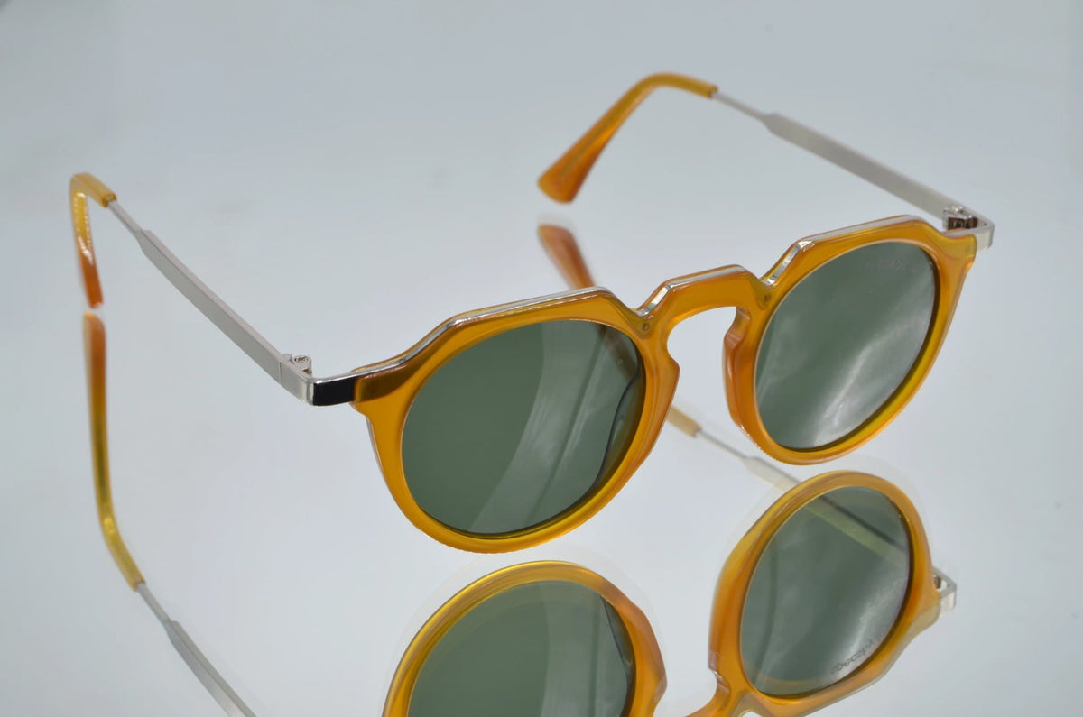 Specs By Lux \'Samara\' Sunglasses - Butterscotch Club Royale Butterscotch Uni-Sex Round Sunglasses | Le Specs main image 4